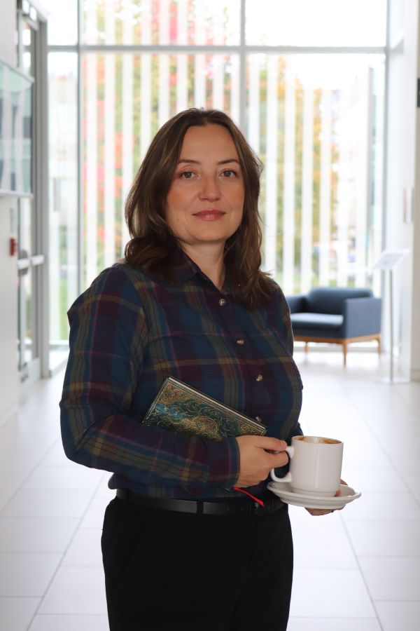 Clinical Counsellor virtual affordable sessions in Vancouver and BC - Eve Cardin, RCC.